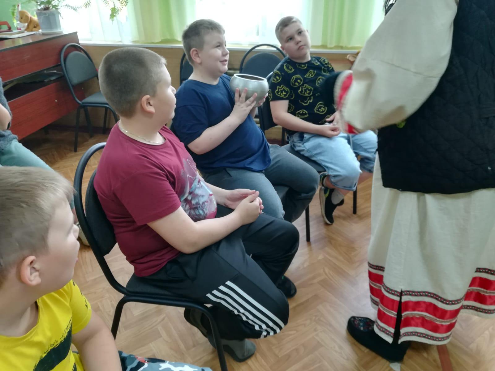 В гостях у Яги Библиотековны.