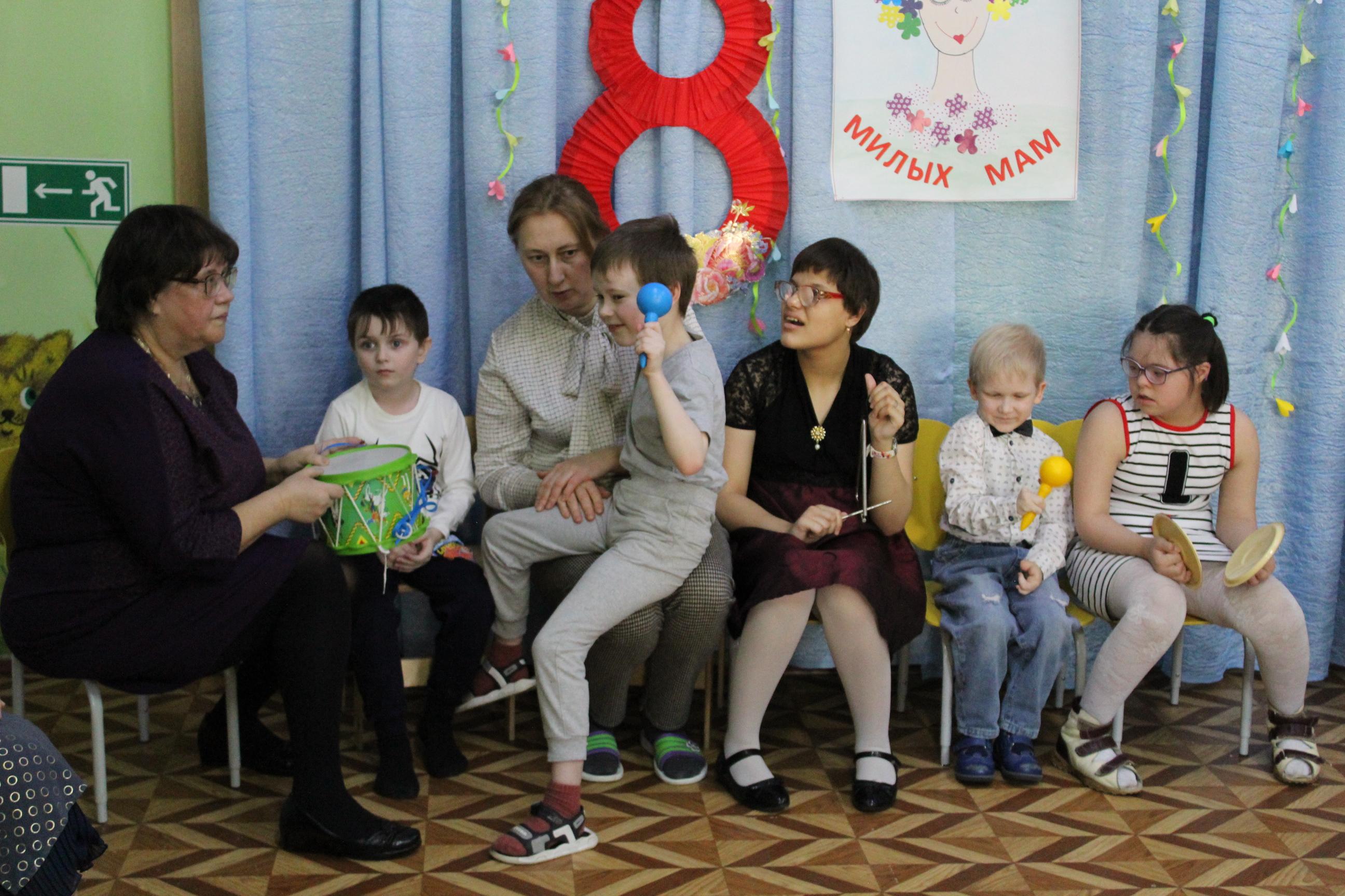 Международный женский день 8 марта